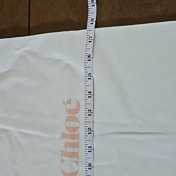 New Chloe Dust Bag - Unused, 17.5” x 17.5”, Perfect for Travel & Bag Storage - Picture 3 of 4